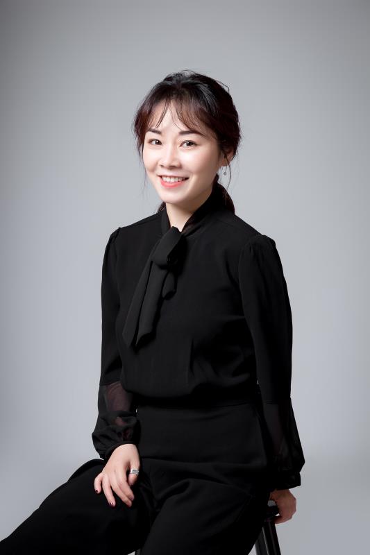 Dr. YIYI YIN